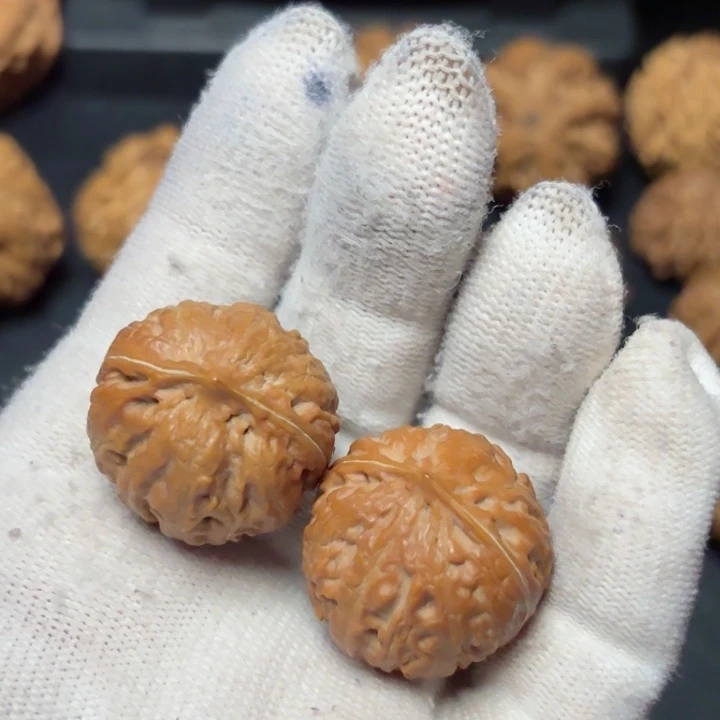 文玩核桃吊坠金*金秦灯笼23