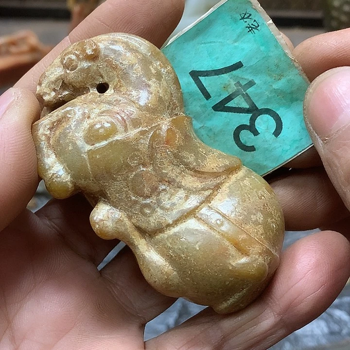 未镶嵌和田玉挂件