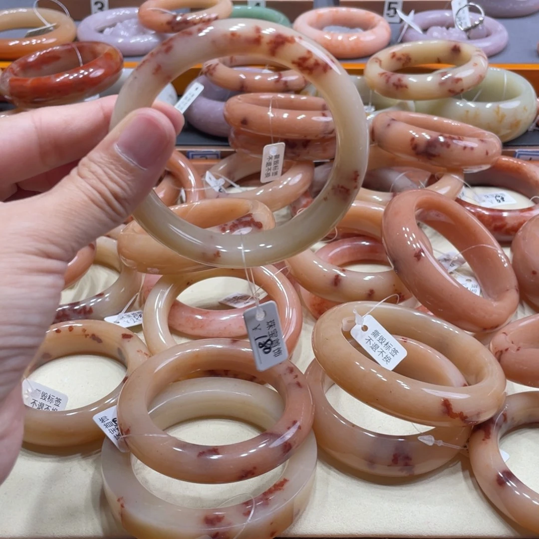 石英质玉手镯未镶嵌平**淡