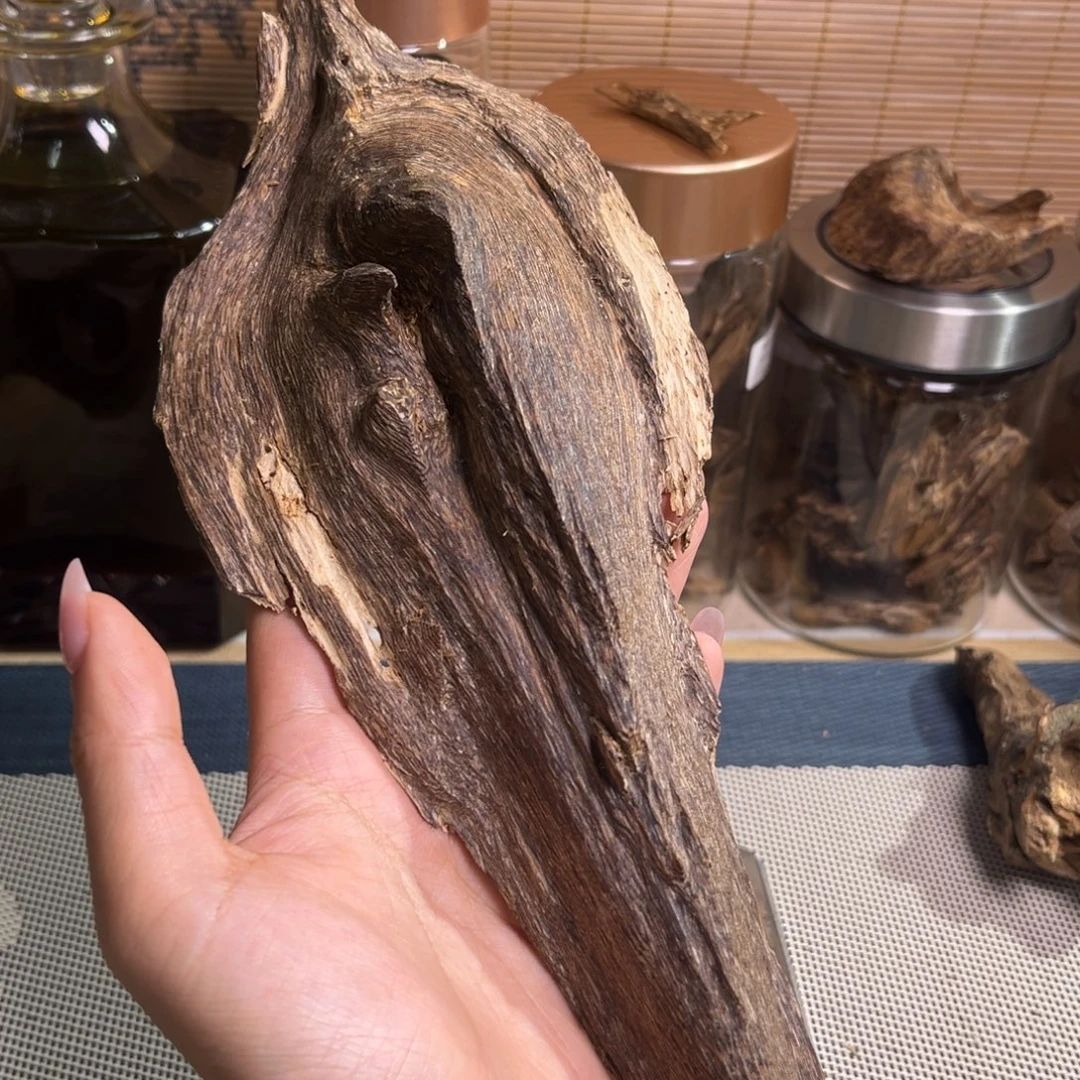 香料海南大山黑油包壳35克