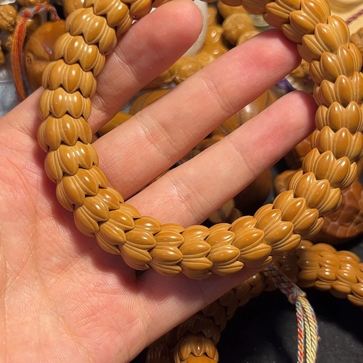 手串/手链橄榄核猴头莲花微瑕