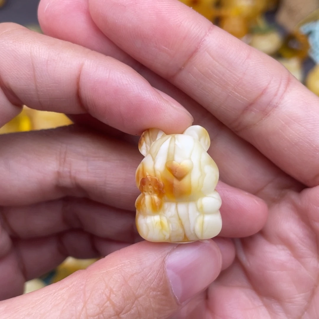 裸石琥珀未镶嵌蜜蜡