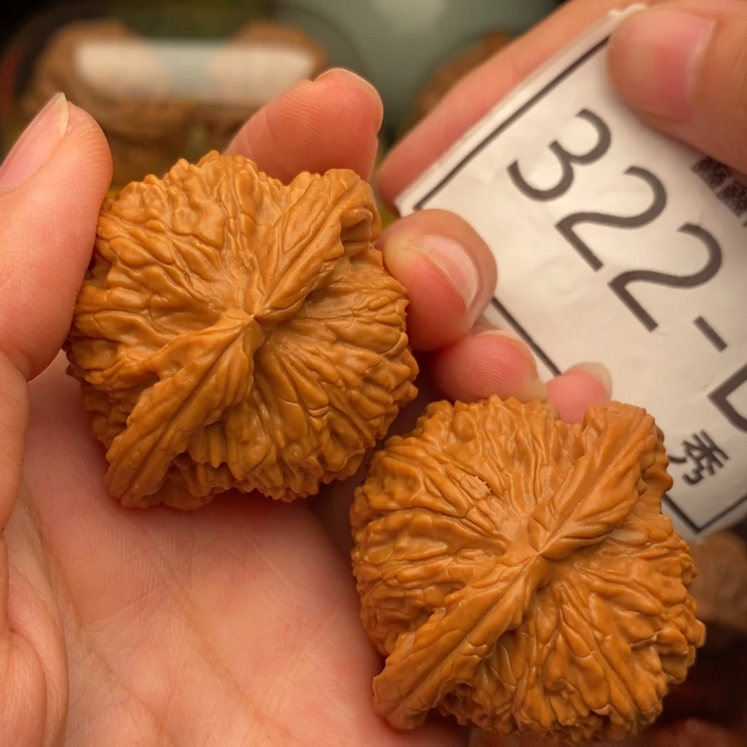 把件文玩核桃白狮42……