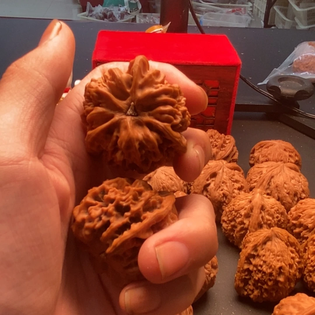 皇***卿吊坠文玩核桃帝王奔
