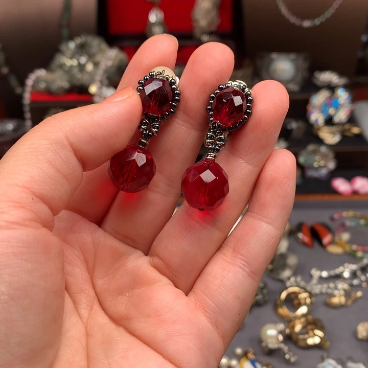 铁合金合金锆石耳环