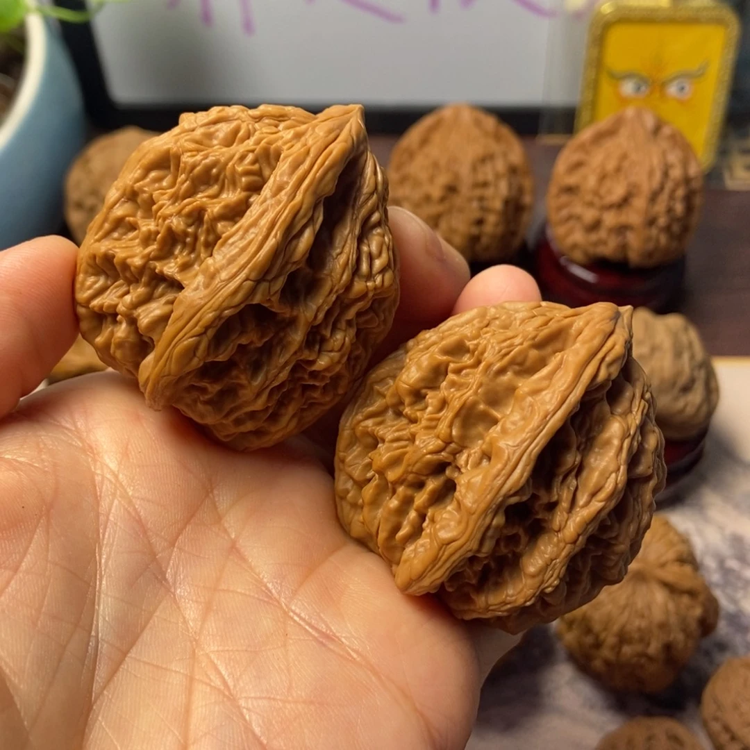 文玩核桃把件全品麦虎尺寸45