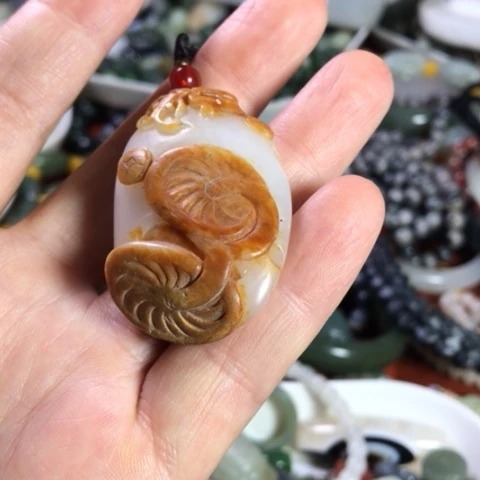 天然辰砂?**乐吊坠项链吊坠