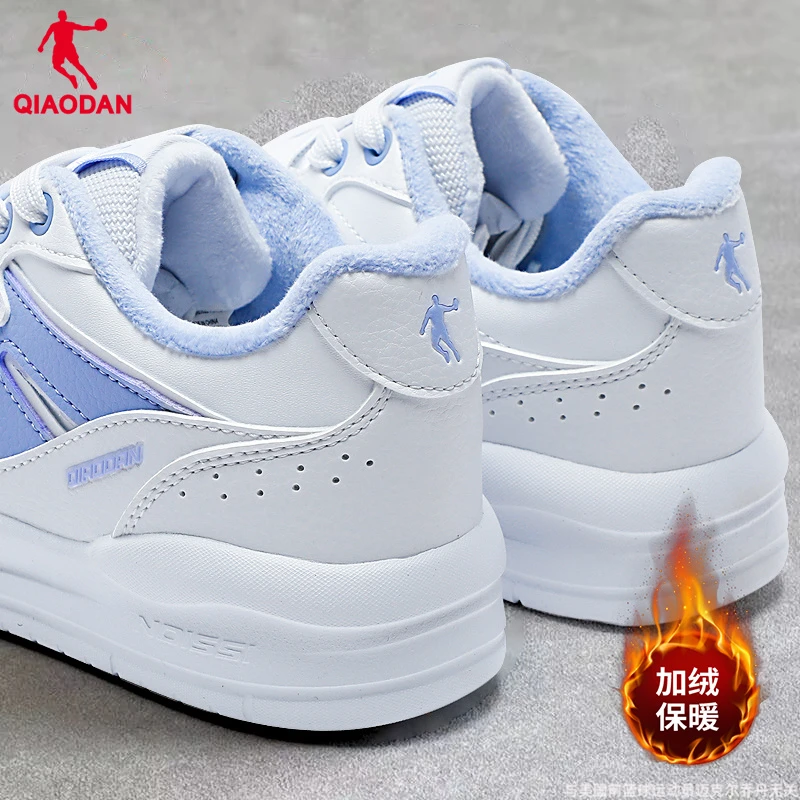 乔丹加绒女鞋2025新款官方板鞋厚底小白鞋学生增高百搭运动休闲鞋
