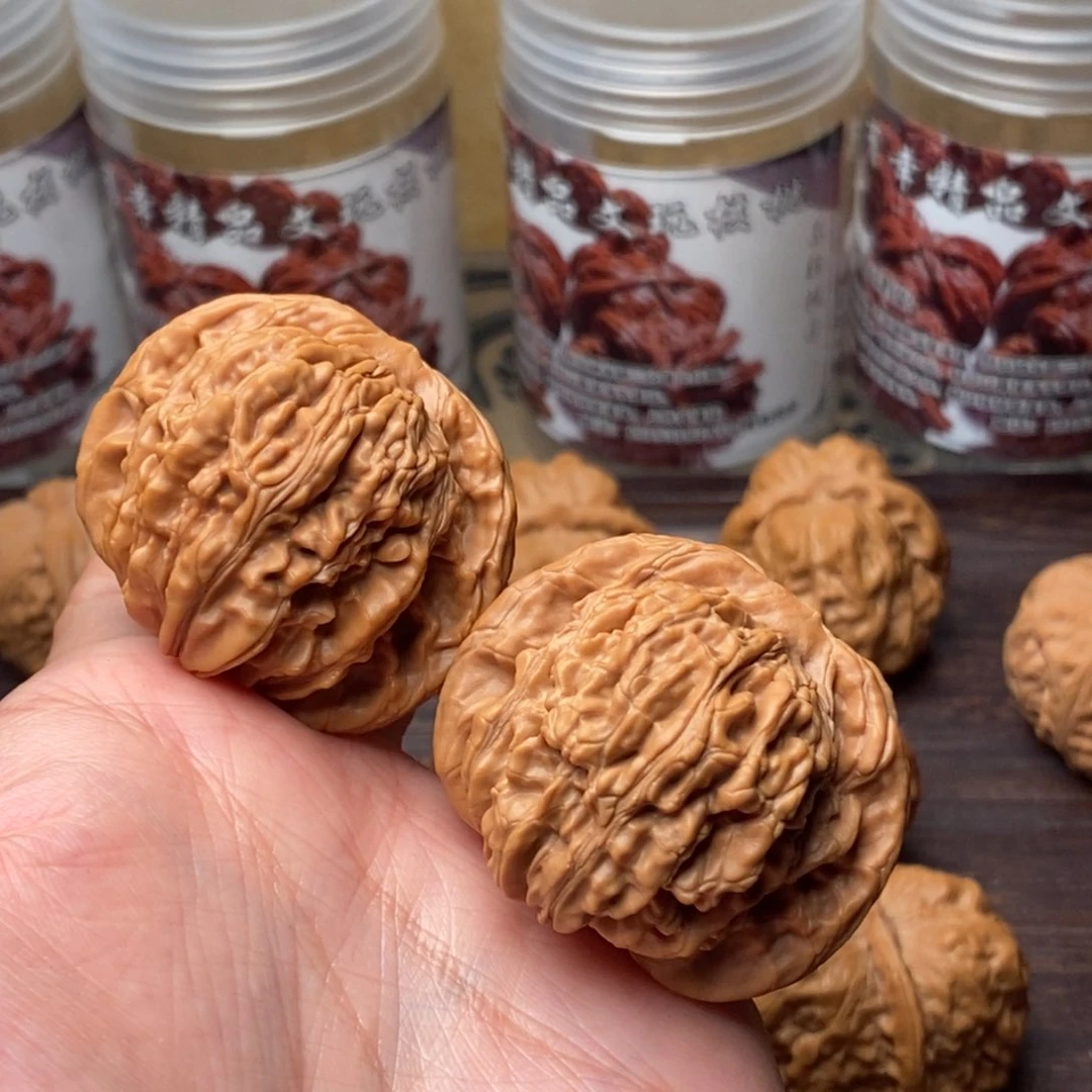 文玩核桃吊坠众**城四座楼45