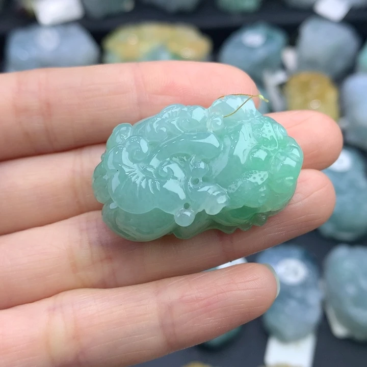 翡翠未镶嵌颈饰天然缅甸A货翡翠貔貅吊坠