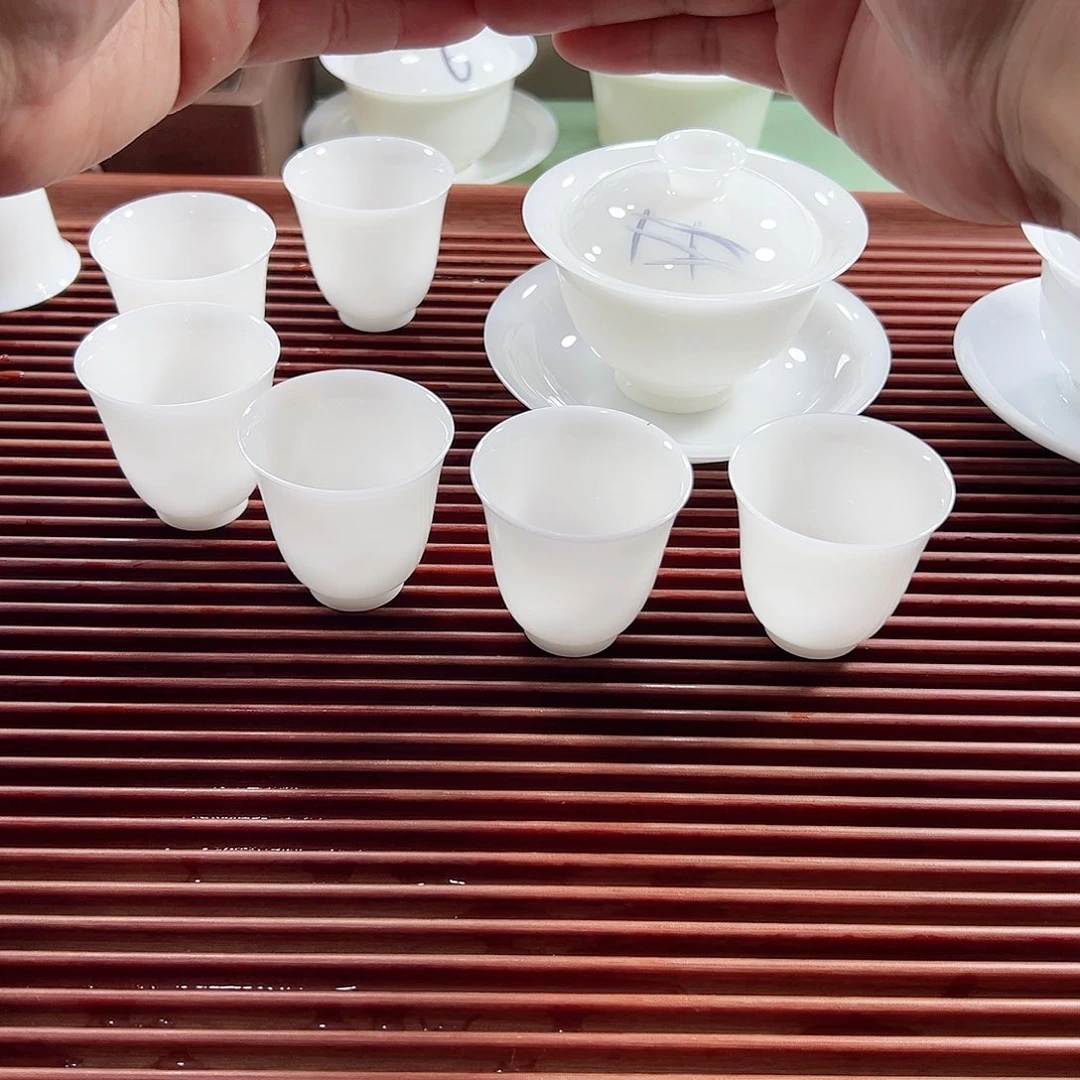 初见惊鸿120ml高级盖碗➕6个精工铃铛杯