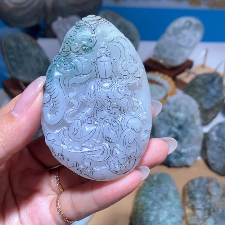 未镶嵌定制翡翠某*翡翠定制