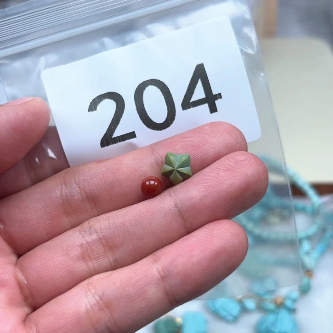 南红玛瑙未镶嵌珠宝奇石