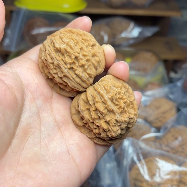 文玩核桃吊坠四座楼