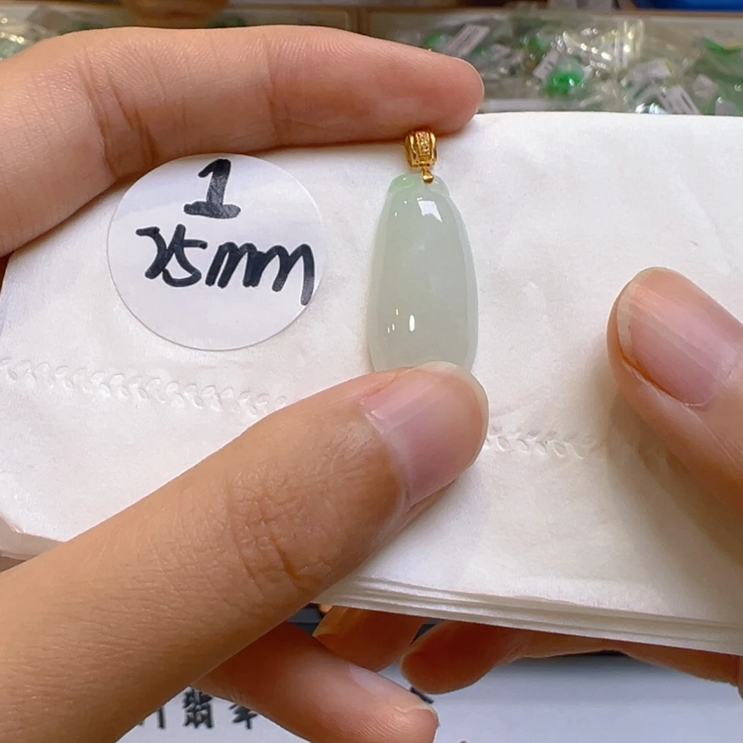 吊坠(不含链)18K金镶嵌翡翠