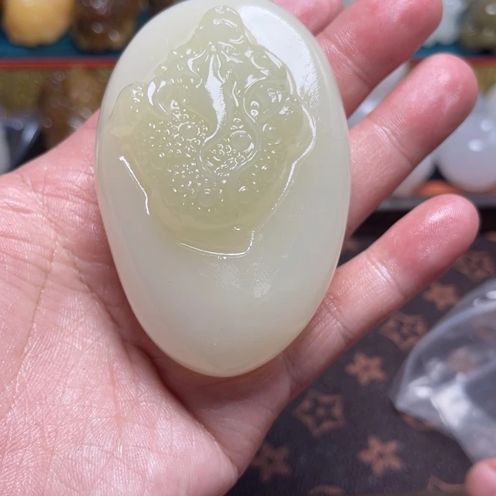 石材天然方解石手把件不退换