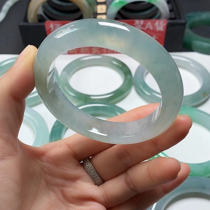 董***丫翡翠未镶嵌手镯55.8正圈有小纹