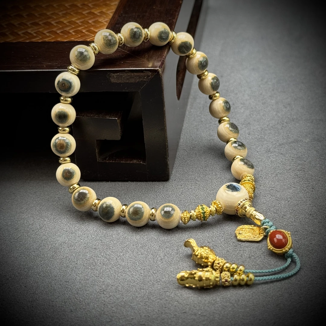 Q1965天然猛犸牙 蓝眼睛手持9mm支持鉴定 假一罚四