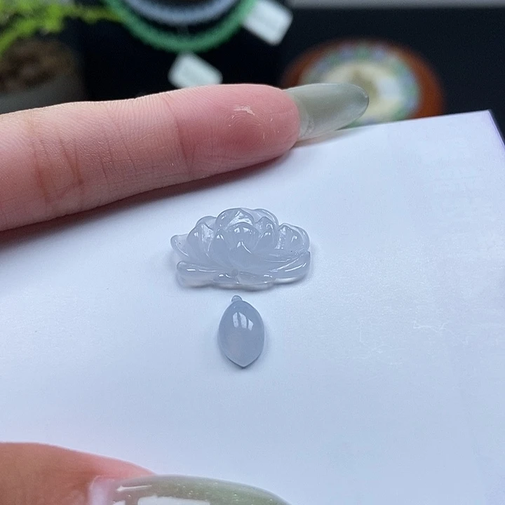 未镶嵌挂件翡翠吊坠