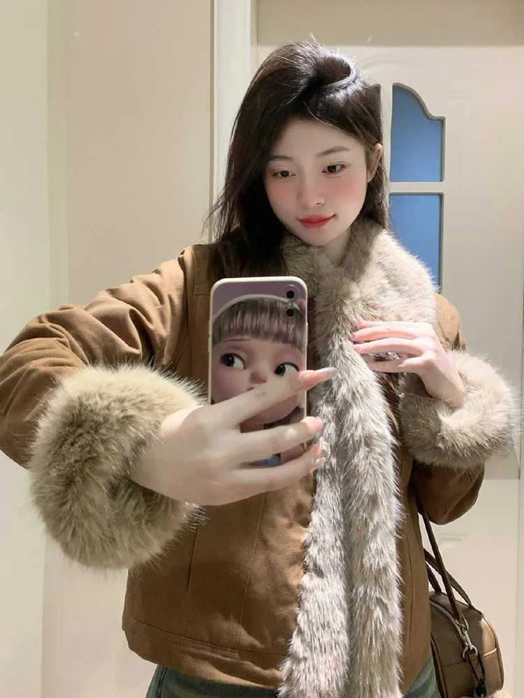 复古毛绒牛仔短款外套女2025秋冬新款设计加厚百搭小个子棉服上衣