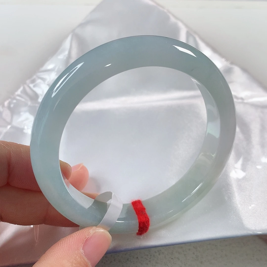 翡翠手镯未镶嵌⑨⑨