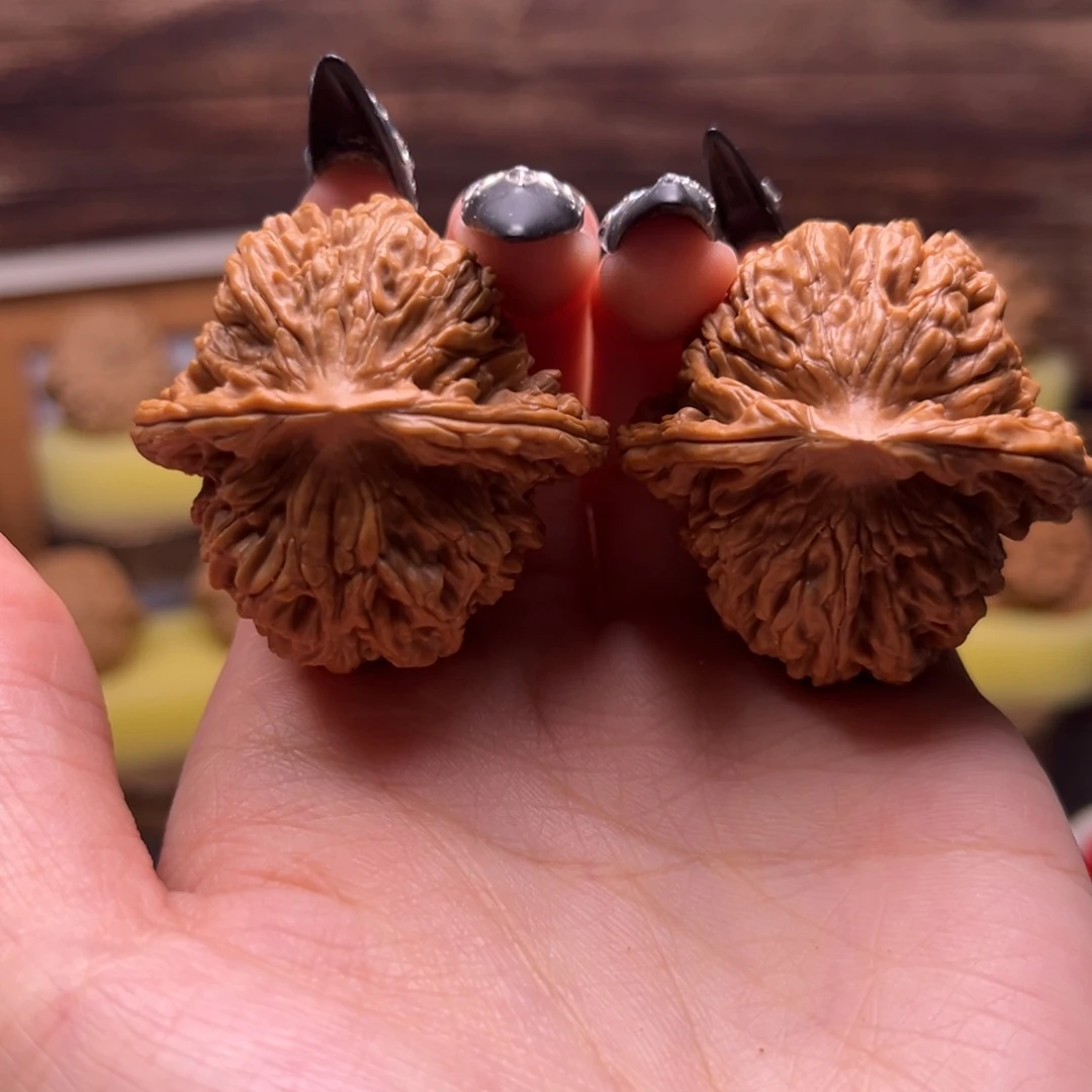 吊坠桃核四座楼闪76