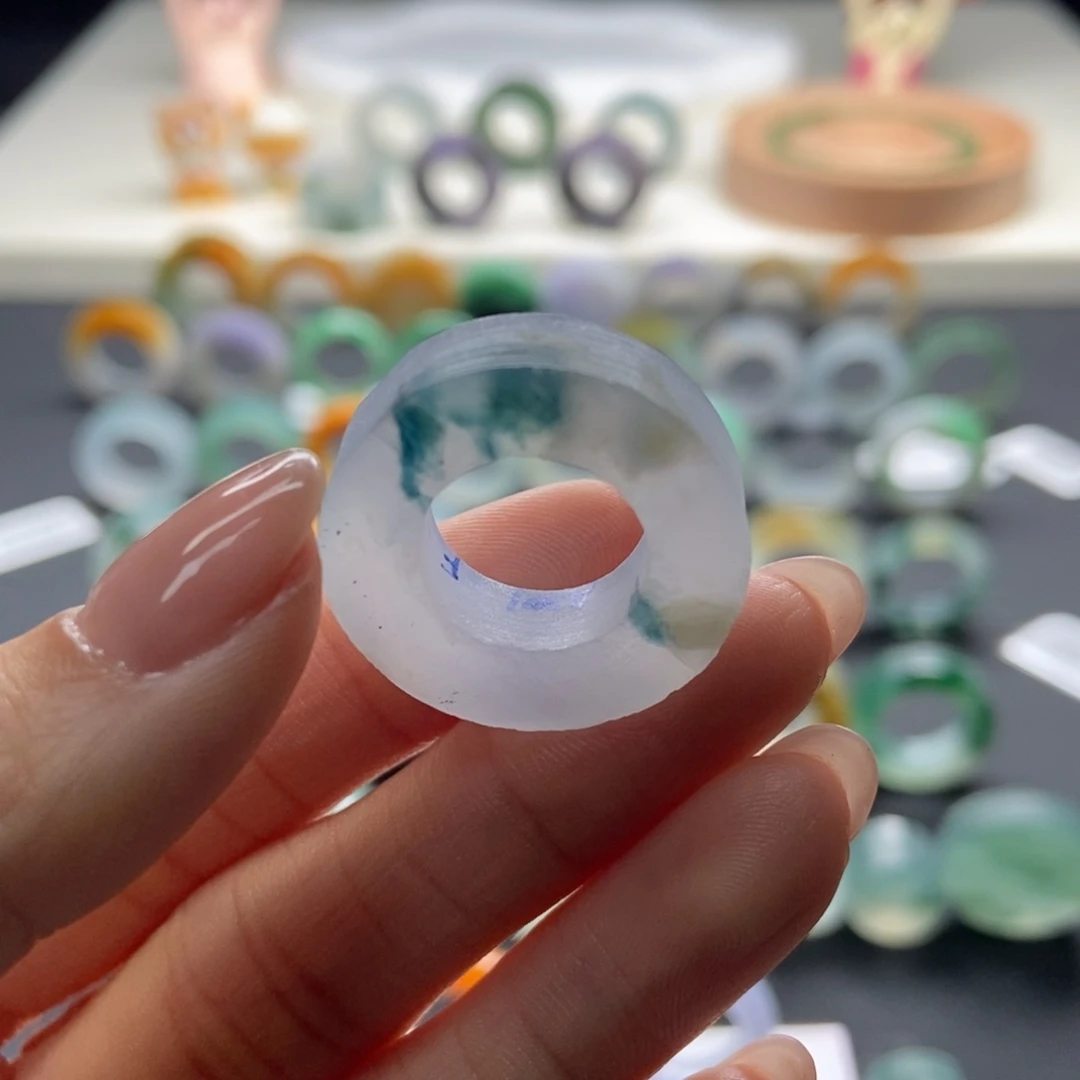 定制翡翠未镶嵌溜****?定制