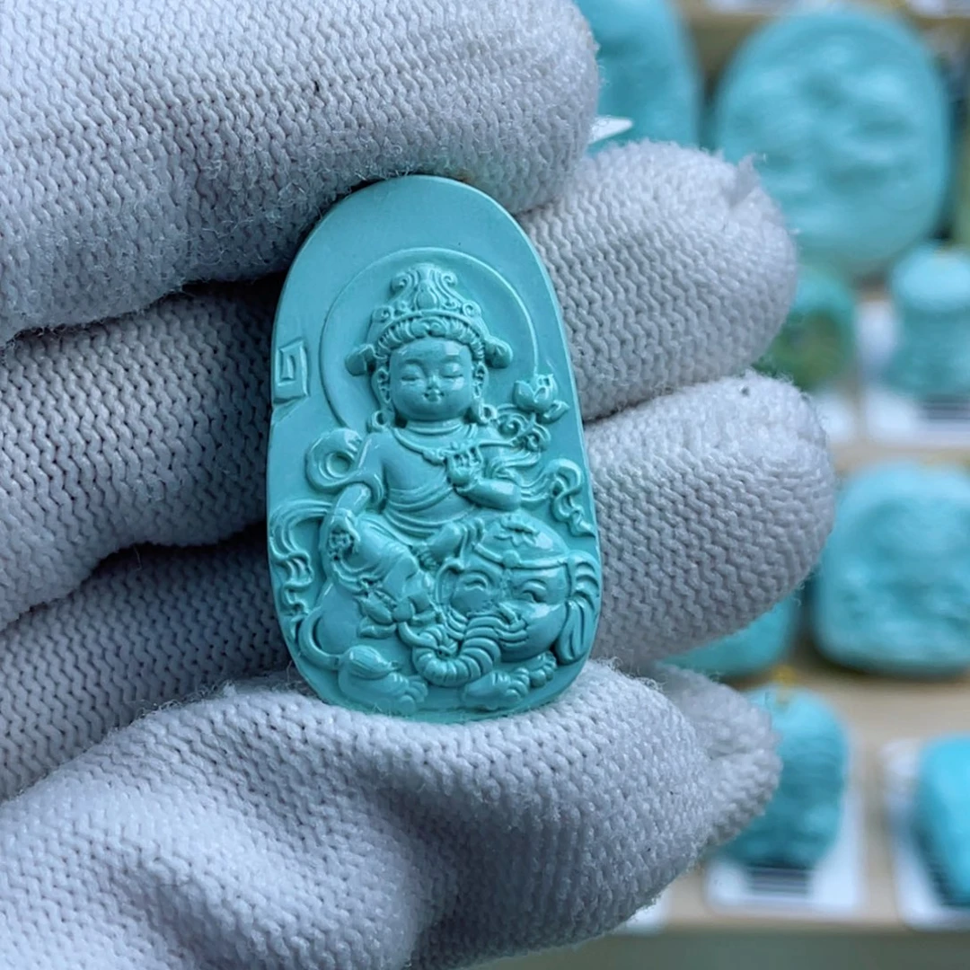 绿松石未镶嵌珠宝奇石