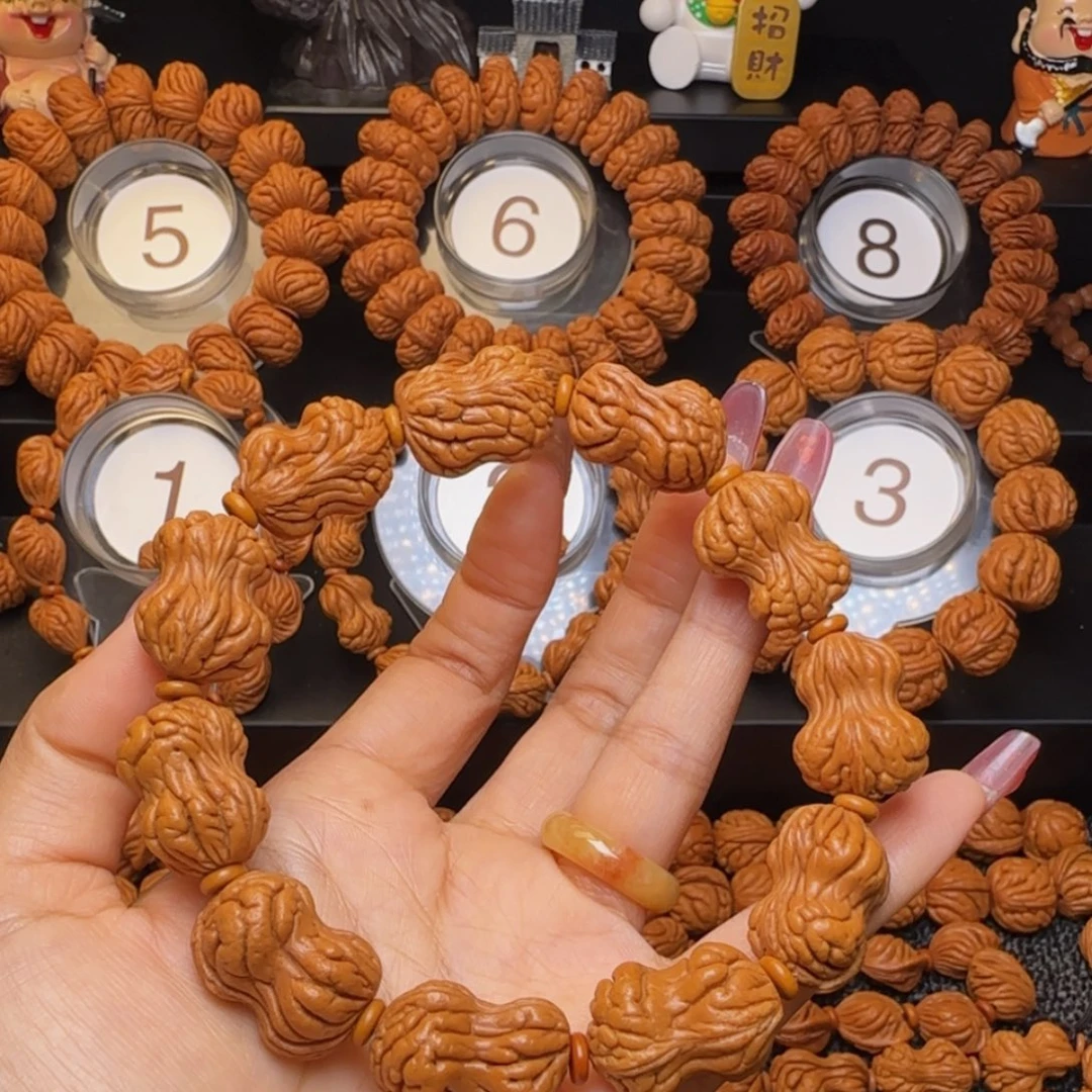 用***8文玩核桃吊坠花生手串