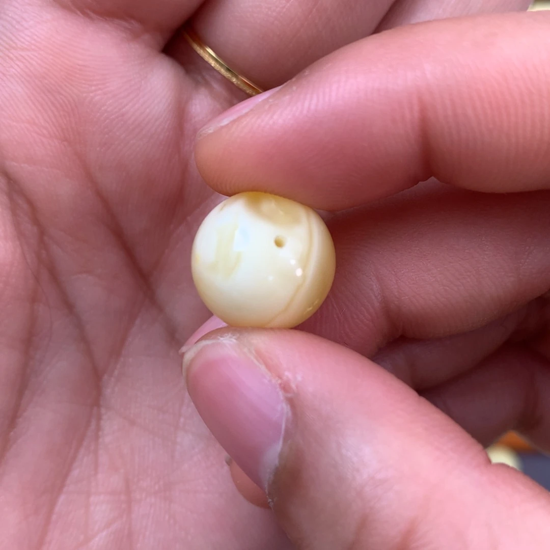 琥珀裸石未镶嵌?*￴蜜蜡