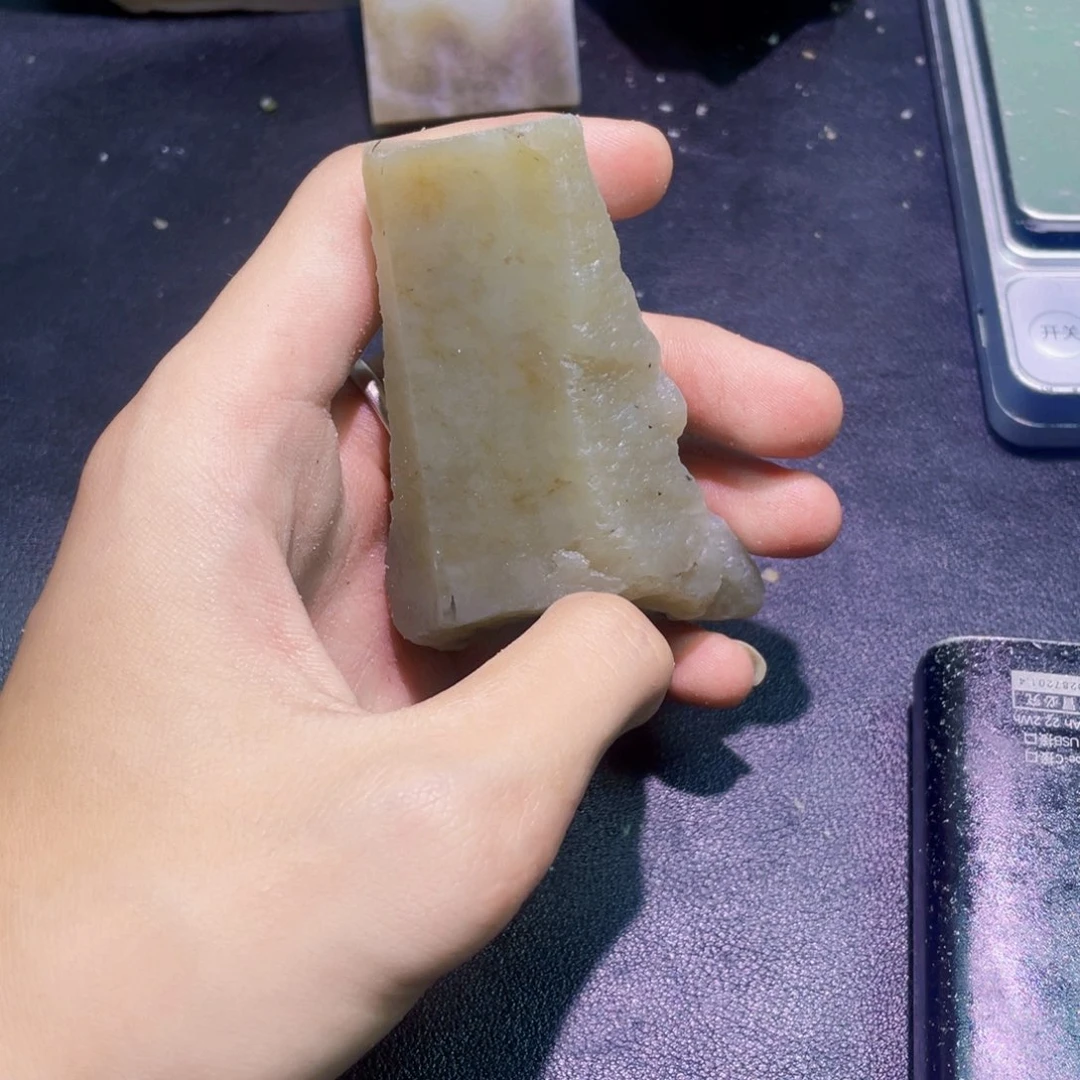 未镶嵌和田玉珠宝半成品