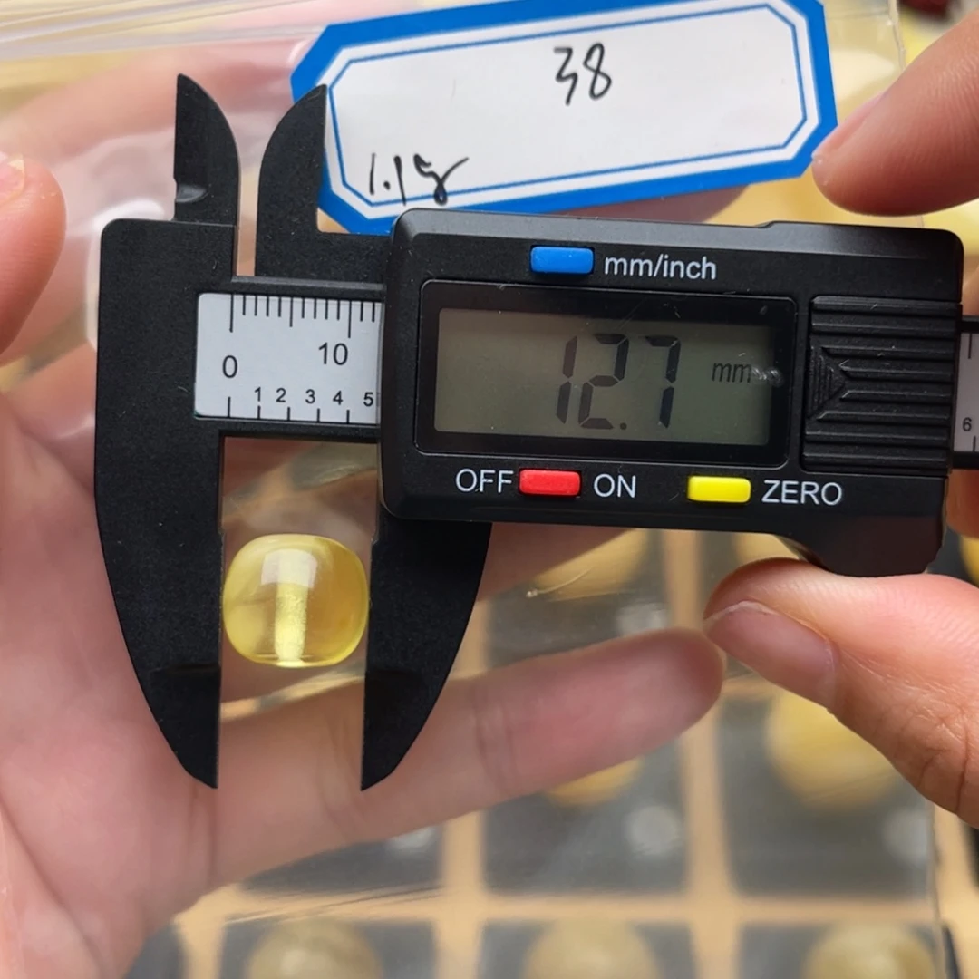 琥珀未镶嵌裸石蜜蜡墩子笑