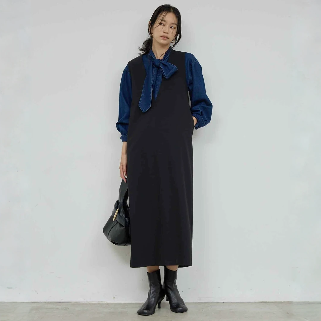 G 深V领 简约连衣裙