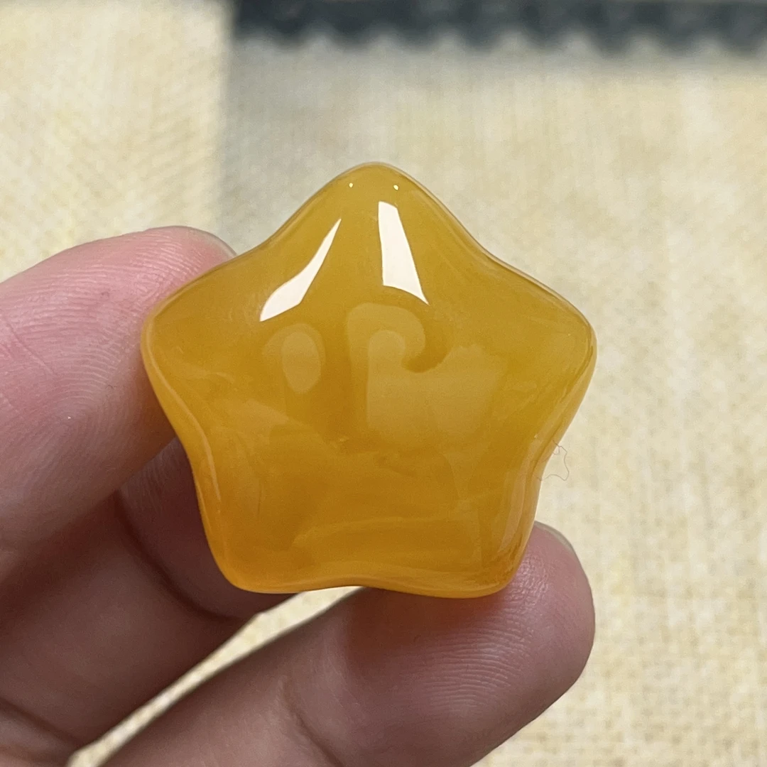 天然原矿无优化无烤色无补胶无煮蜜无辐照蜜蜡吊坠（1202）