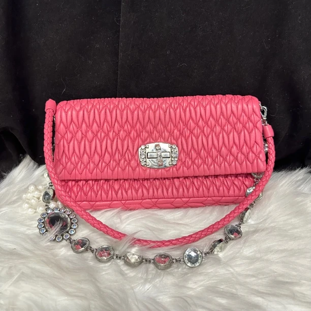 95新 MIU MIU/缪缪 miumiu粉色钻扣单肩包