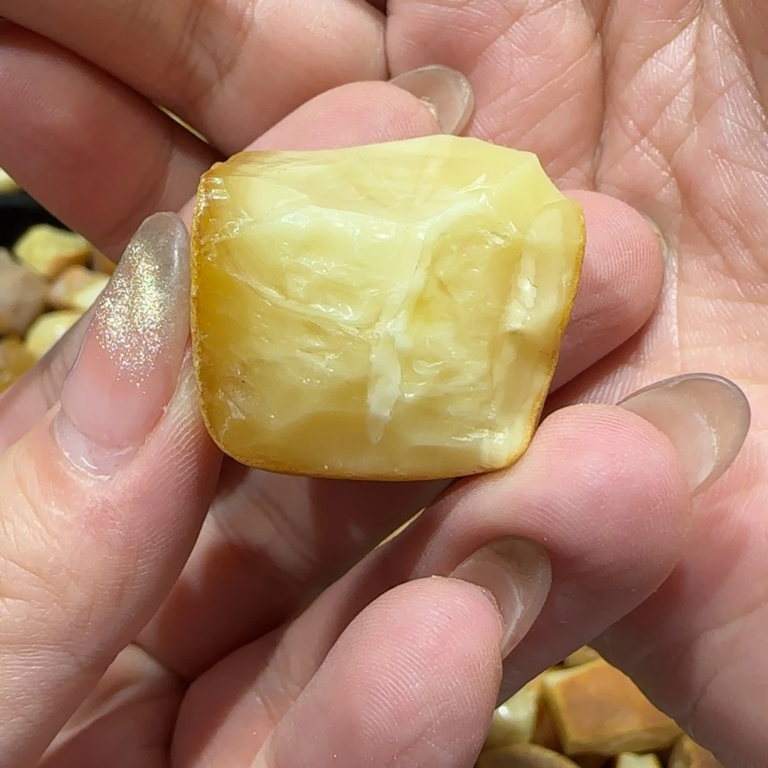 幸***泉定制琥珀未镶嵌蜜蜡