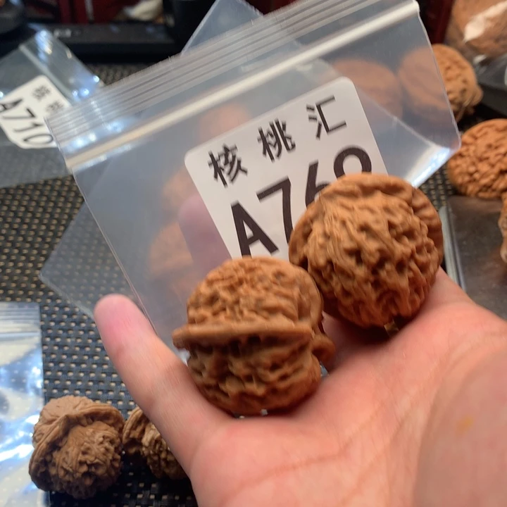 吊坠文玩核桃太行雪狮