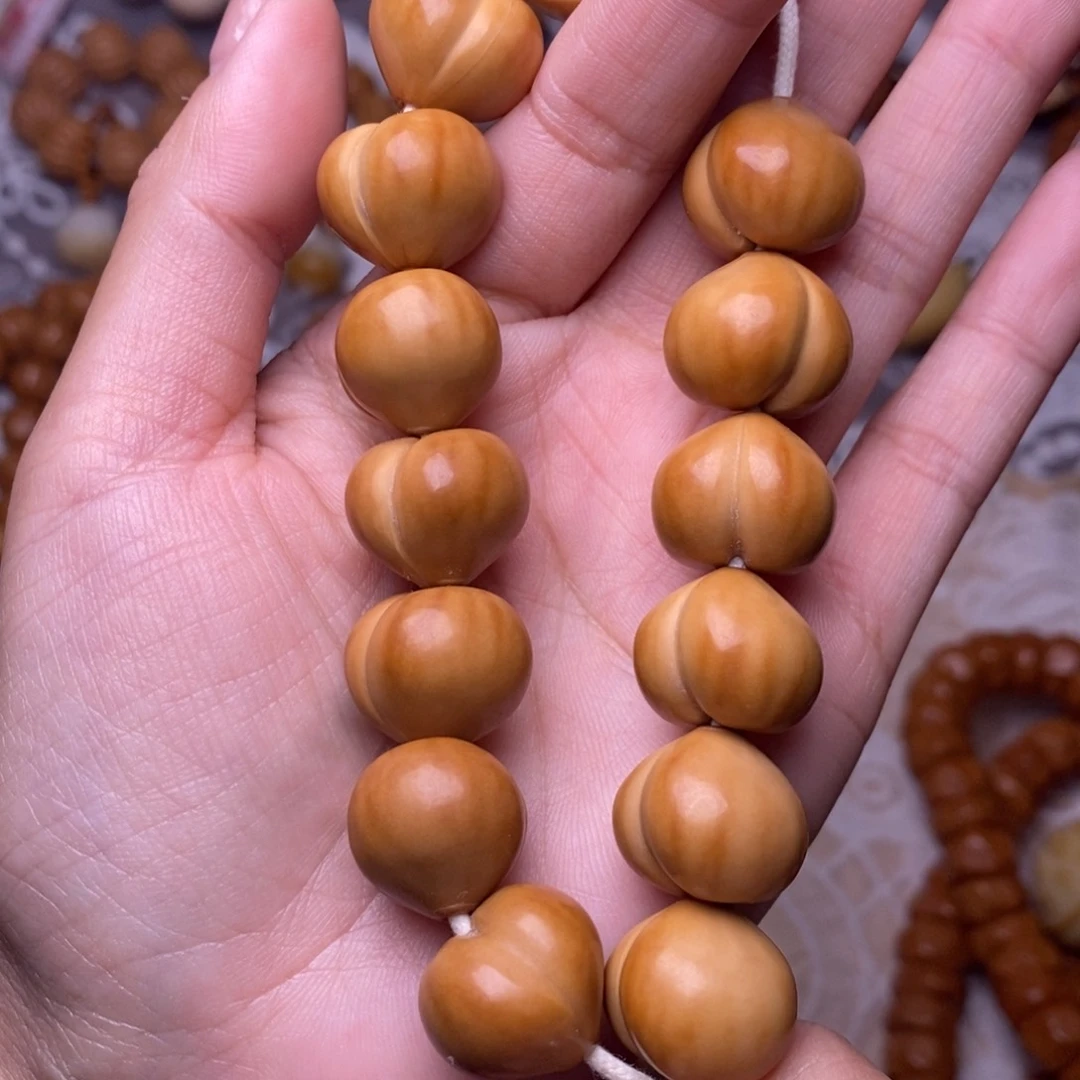 把件猴头核桃大屁桃