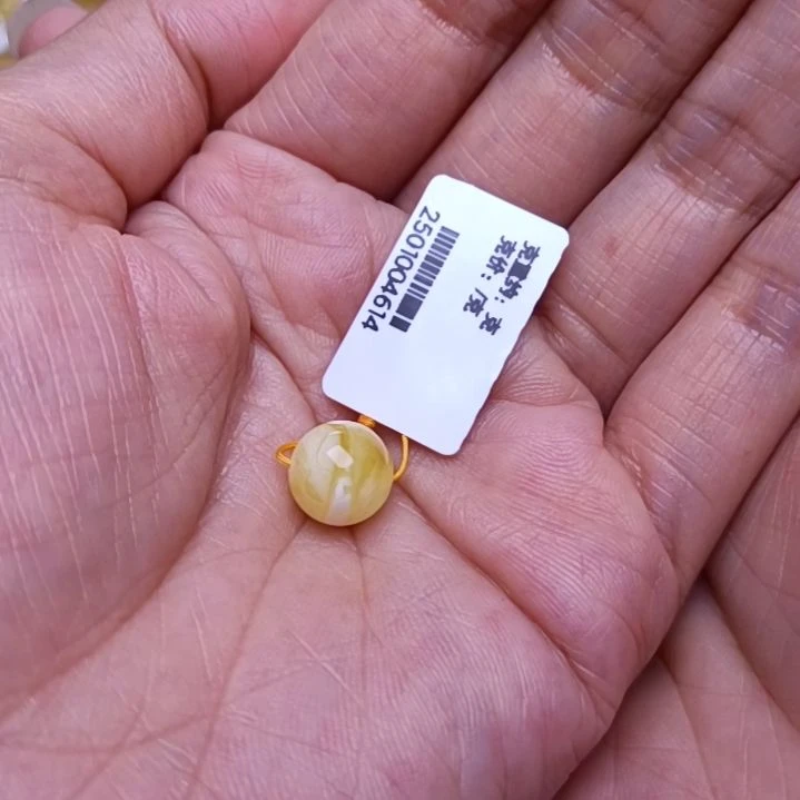 蜜蜡裸石未镶嵌溜*帝俄料蜜蜡瓷白单珠