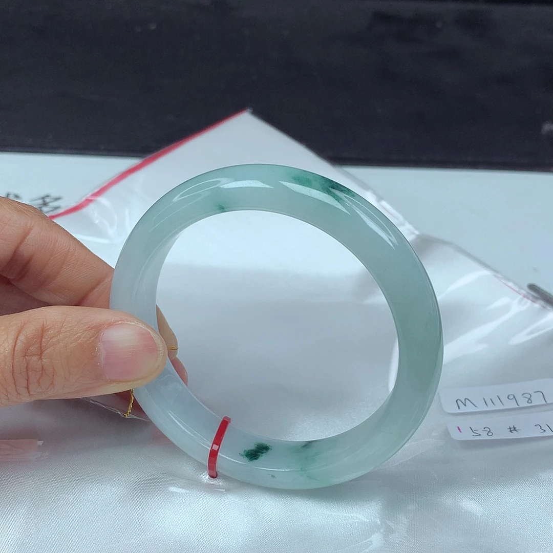 翡翠手镯未镶嵌58圈1987