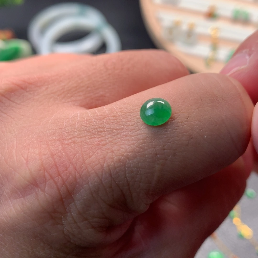 翡翠未镶嵌戒指翡翠