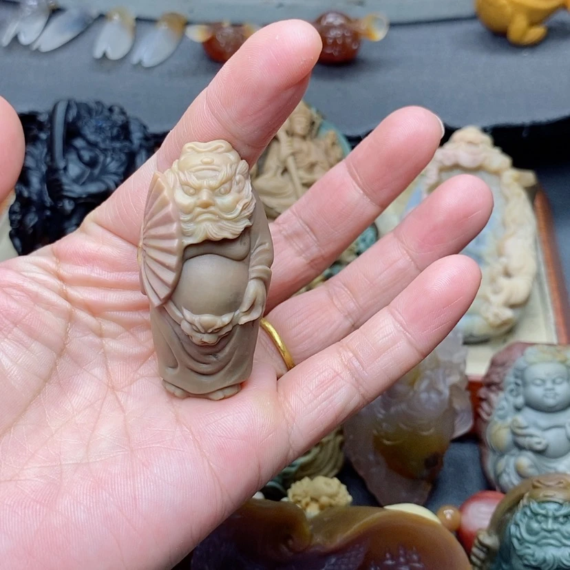 【闪购商品】定制石英质玉吊坠未镶嵌