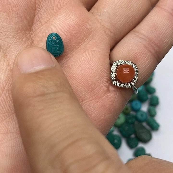 南红玛瑙未镶嵌珠宝奇石