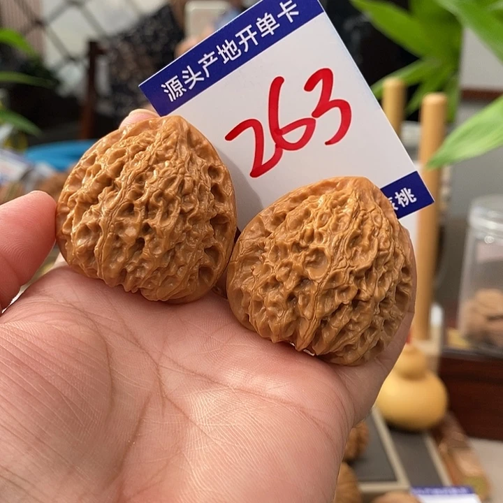 文玩核桃把件41金牛263号