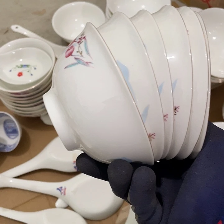 瓷片汉玉金花纸米饭碗6个 口径11.5厘米 微瑕