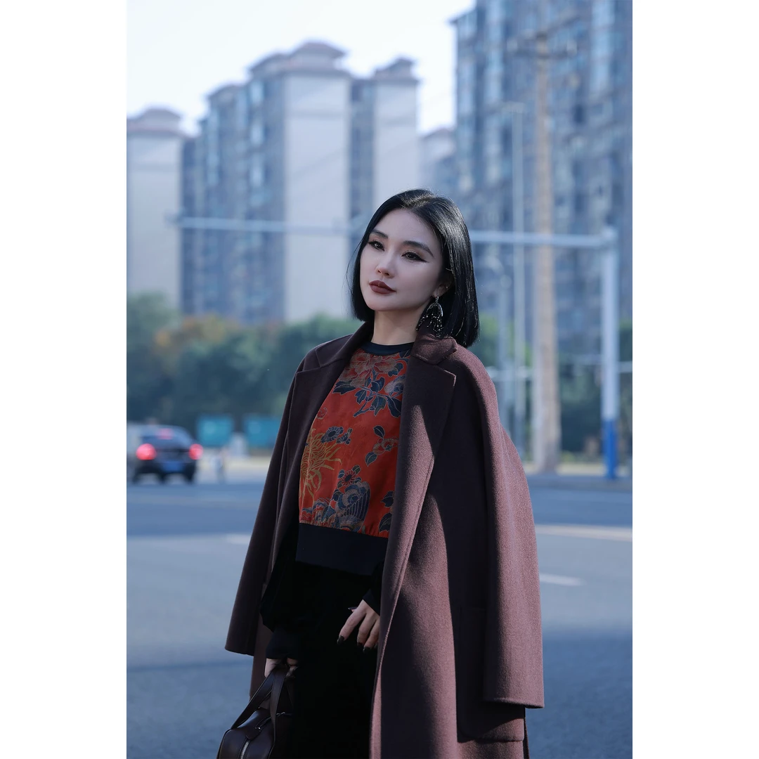 【妙妙精选】HUANGNAJI凤穿牡丹-时尚气质设计感桑蚕丝上衣2619