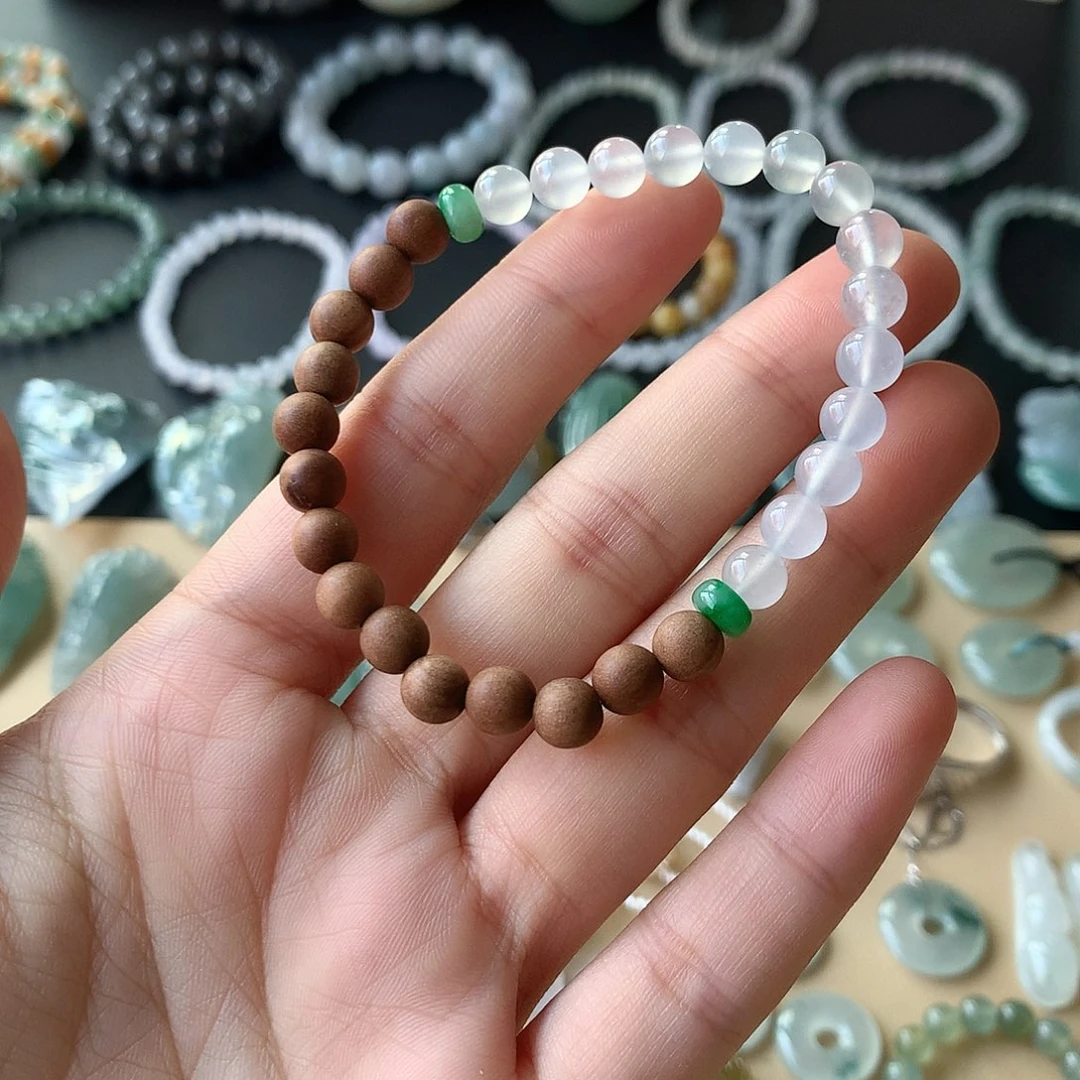 翡翠未镶嵌颈饰手串