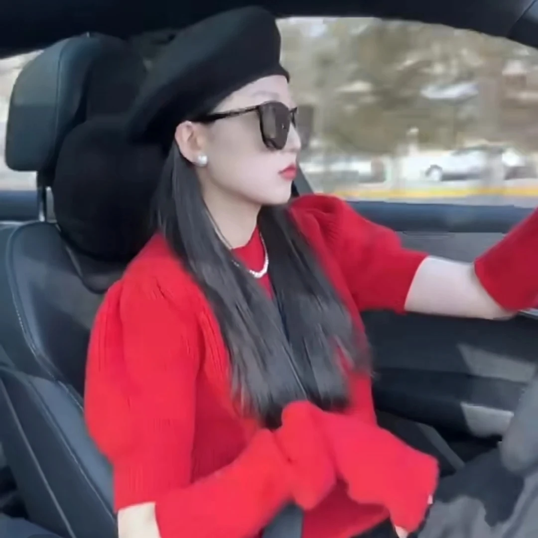小玲儿辣妹针织女装