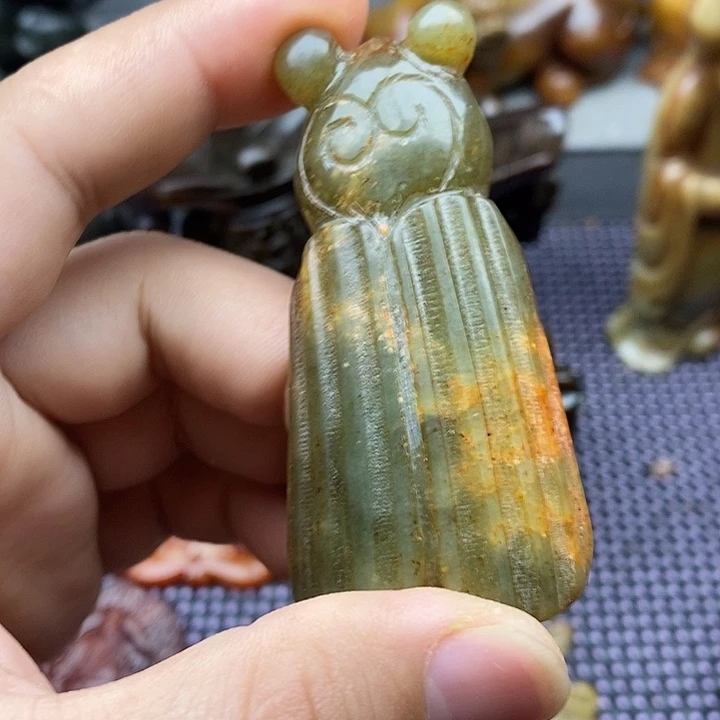 未镶嵌蛇纹石玉颈饰