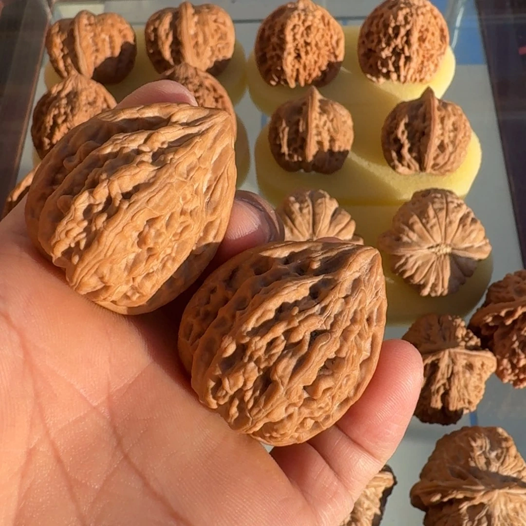 在***钟核桃文玩核桃天眼鸡心36